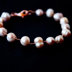 Natural Pearl Bracelet on Copper wire